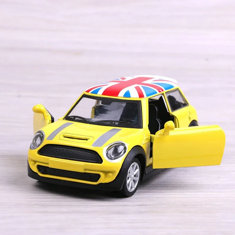 1:32 Diecast Alloy Mini Cooper Model Pull Back Function Ideal for Kids Boys Desktop Ornament & British Style Collectors