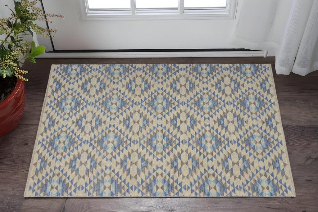 3' x 5' Blue Decorative Lattice Area Rug