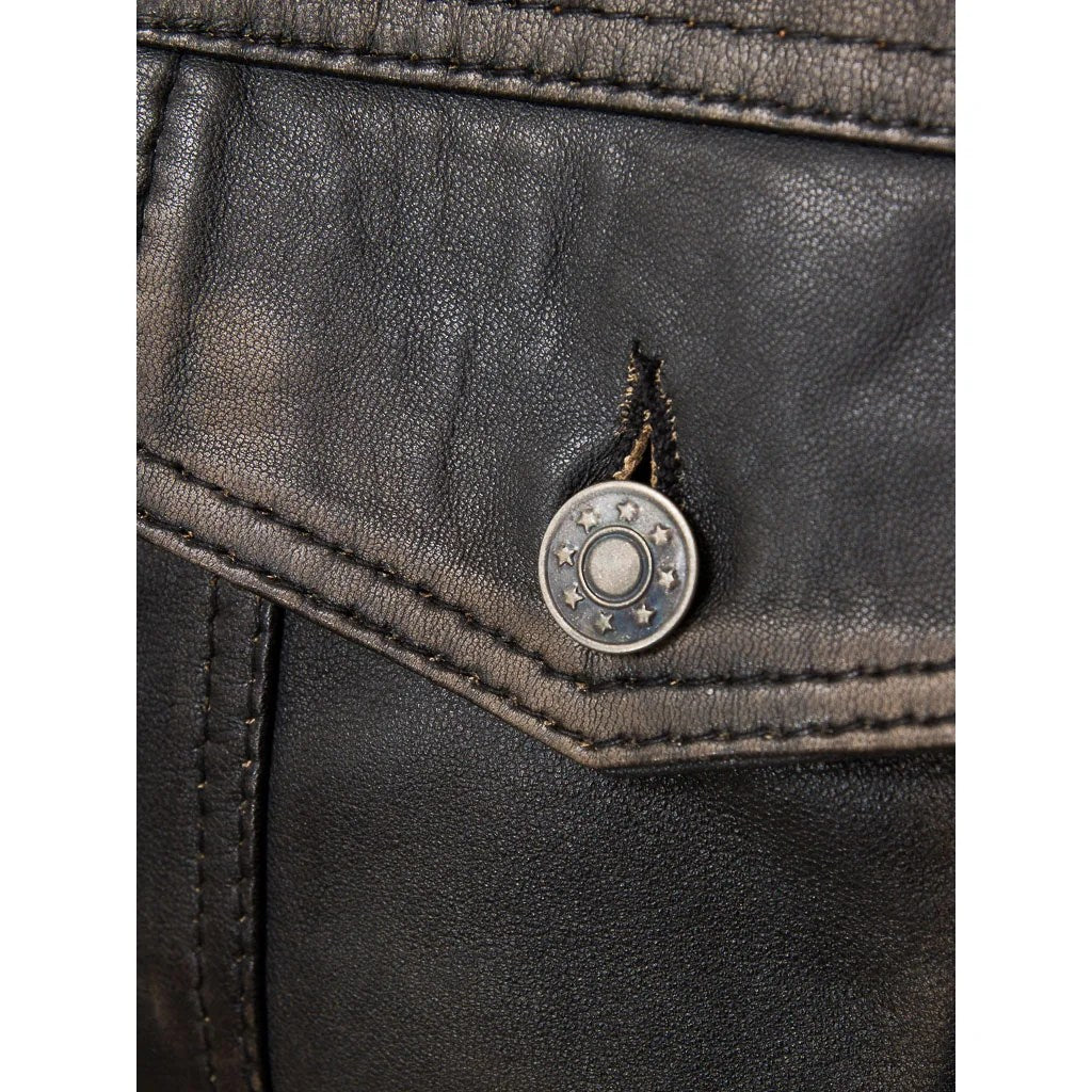 MEN LEATHER TRUCKER JACKET IN VINTAGE PIKE