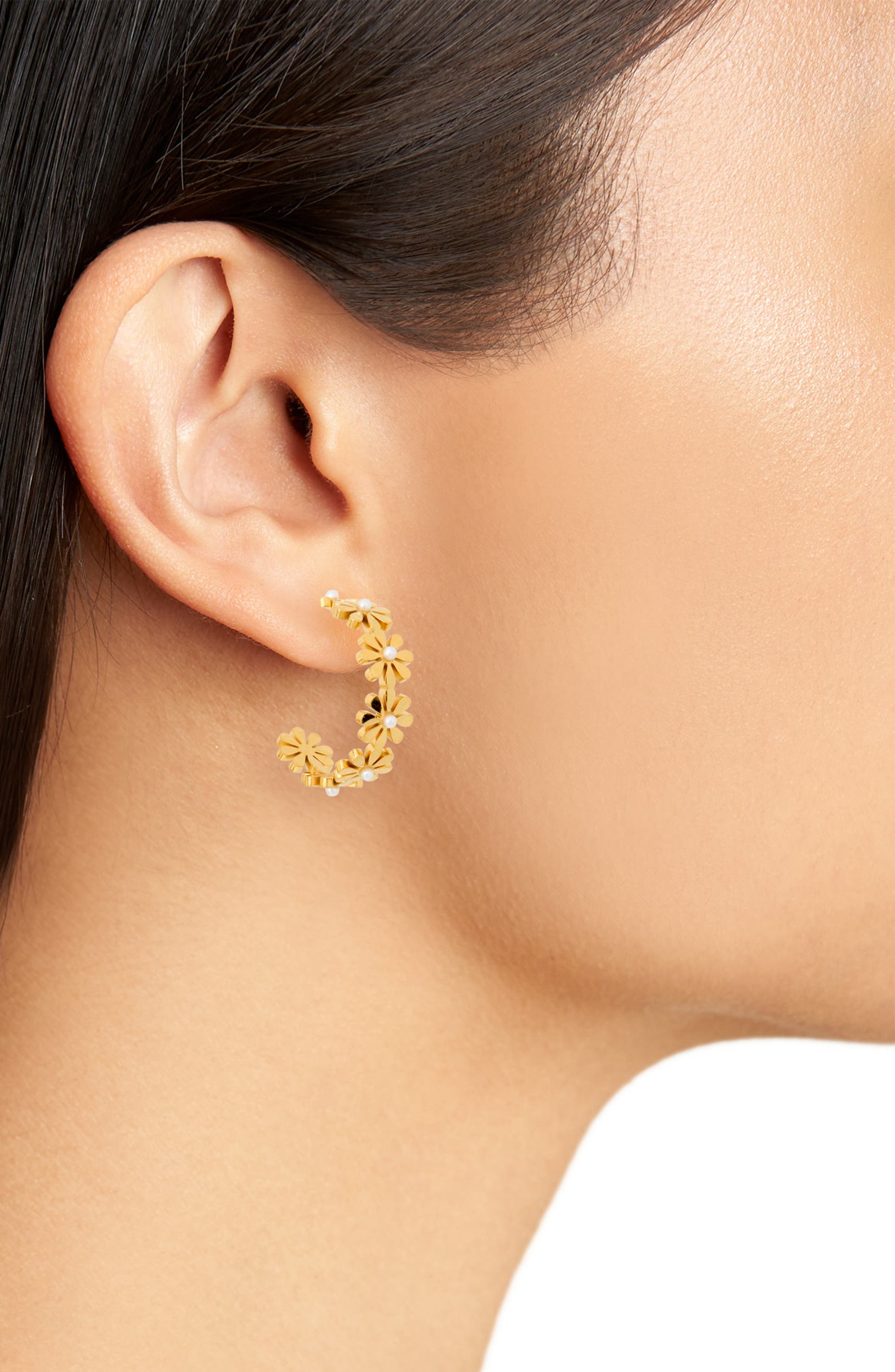 Daisy Hoop Earrings