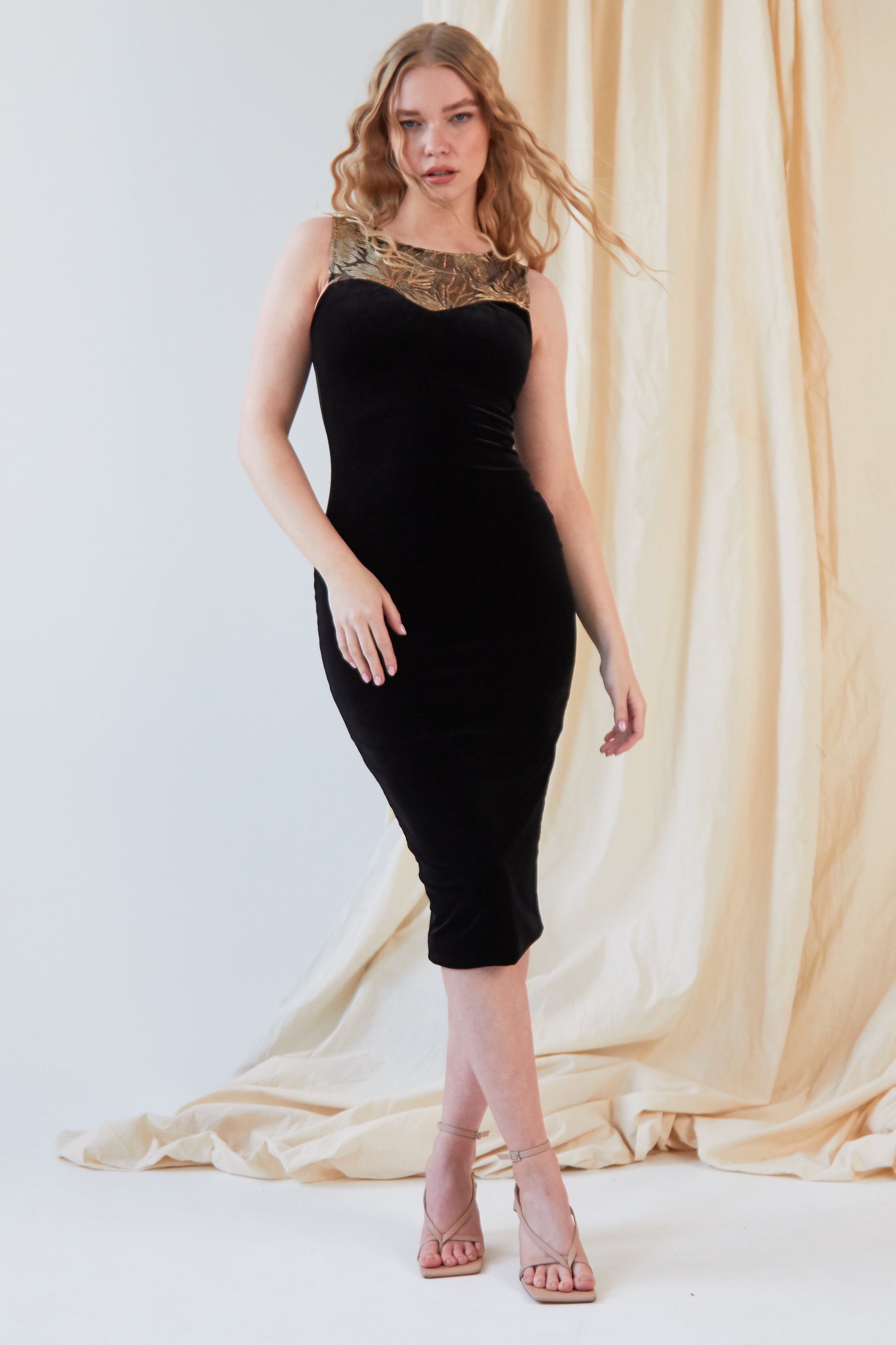 Sweetheart Neckline Dress