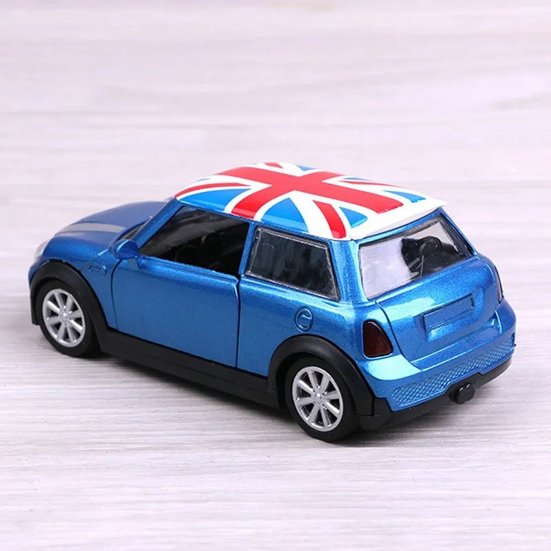 1:32 Diecast Alloy Mini Cooper Model Pull Back Function Ideal for Kids Boys Desktop Ornament & British Style Collectors